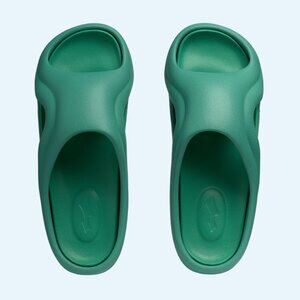 SKYLRK Beach Slide NIB